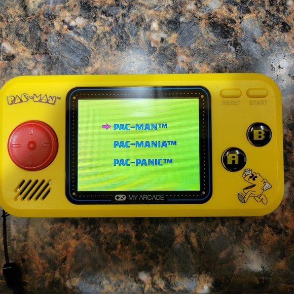 Pacman pocket player by myarcade - Picture 1 of 3